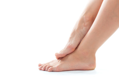 🦶 Pieds plats : impacts sur la posture et astuces pour les soulager