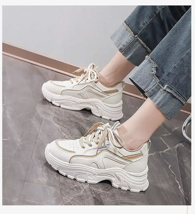 Baskets orthopédiques compensées – Confort et style