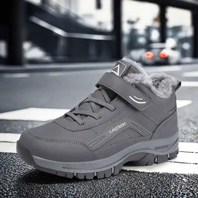 Chaussures d'hiver orthopédiques avec doublure fourrée pour garder les pieds chauds